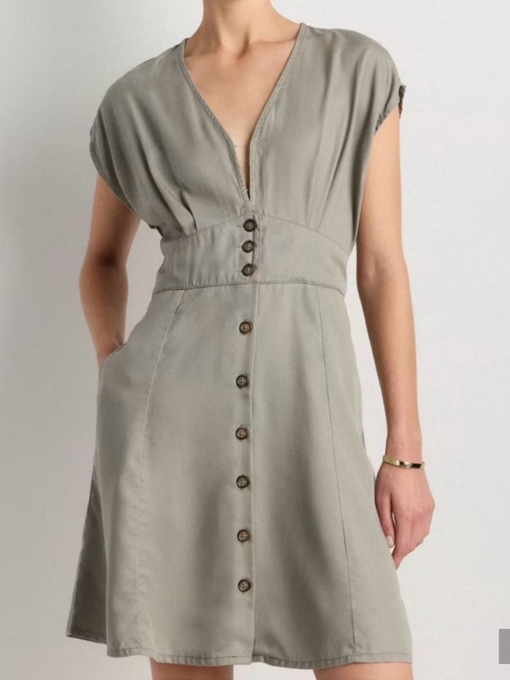 Quince Vintage Wash Button-Front Dress in Olive, size M